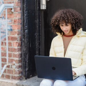 6 Myths About Online Courses