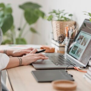 Online courses have a high drop rate, so why still create them