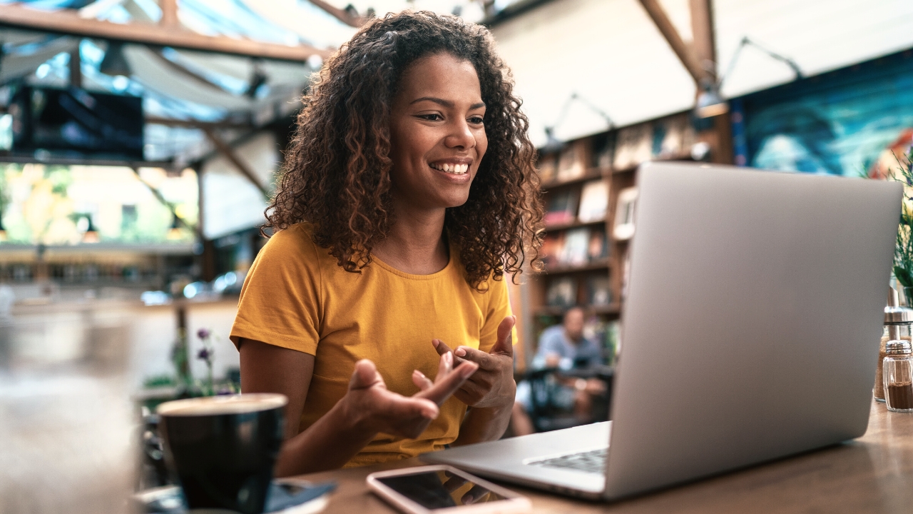 How To Conduct Effective Webinars That Drive Traffic And Get Super Low Cost Leads