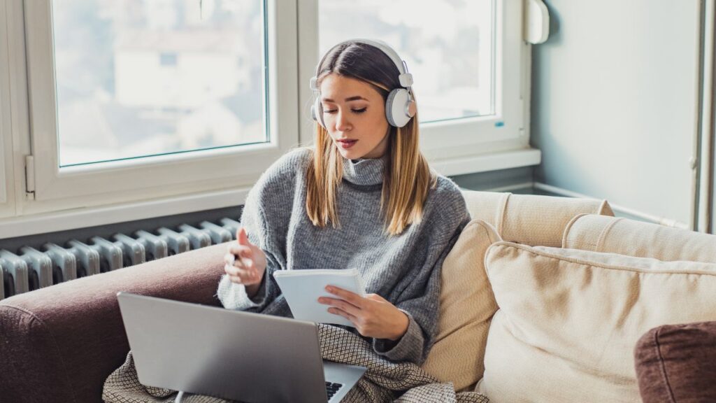 How to build a profitable online course